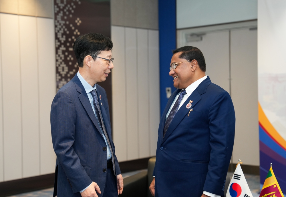 아세안 관련 외교장관회의 계기 아시아 5개국과 양자 회담 개최