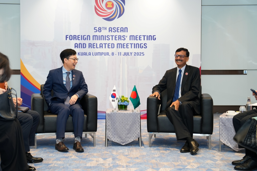아세안 관련 외교장관회의 계기 아시아 5개국과 양자 회담 개최